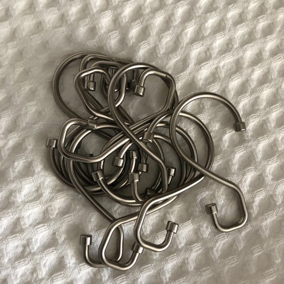 Shower Curtain Waffle Fabric includes liner and hooks - Picture 2 of 2